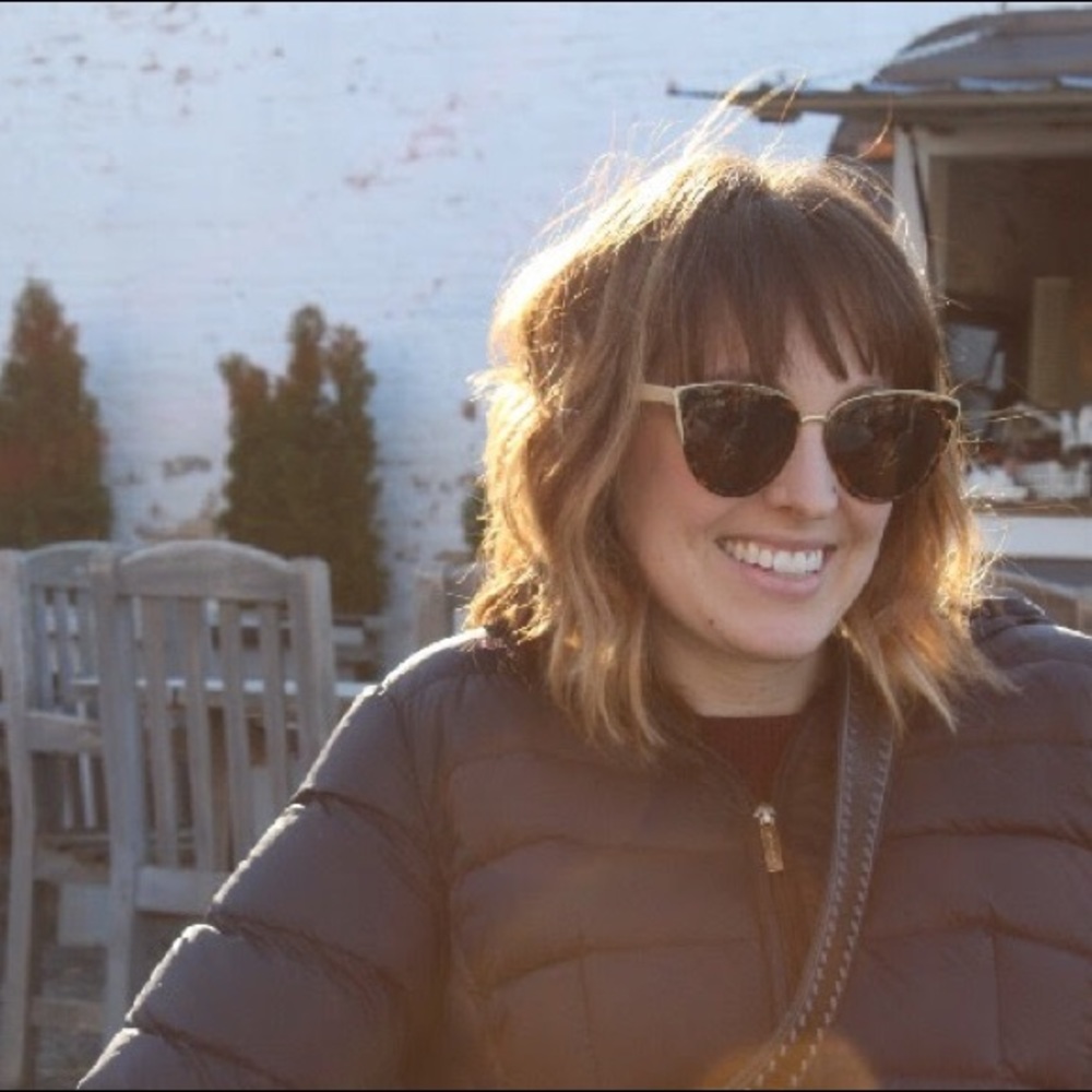 Meet your Posher, Abbey